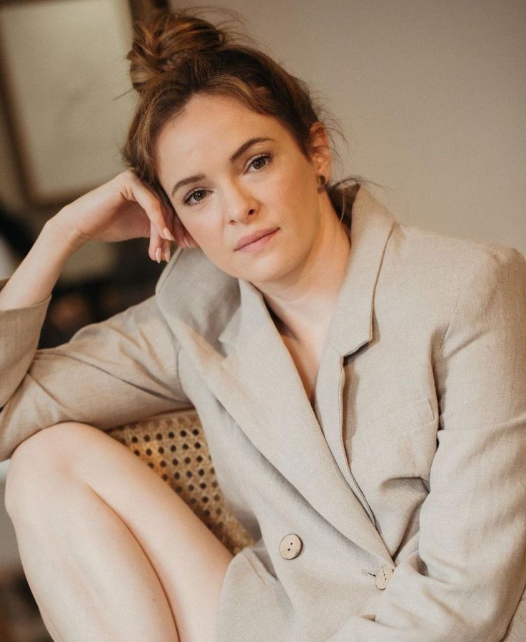 Danielle Panabaker Biography, Age, Height, Weight, Family, Husband and Career